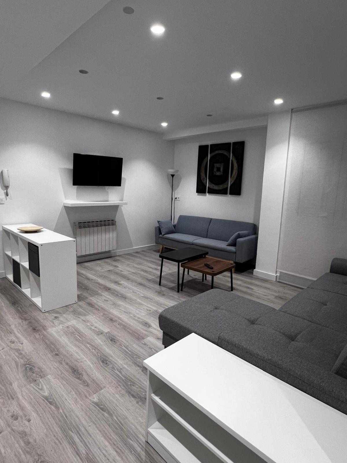 Hostal Monaco Valladolid Bagian luar foto