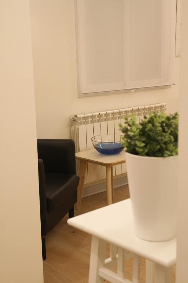 Hostal Monaco Valladolid Bagian luar foto