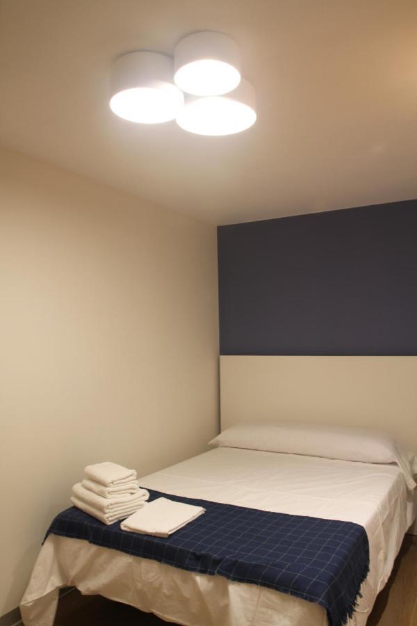 Hostal Monaco Valladolid Bagian luar foto